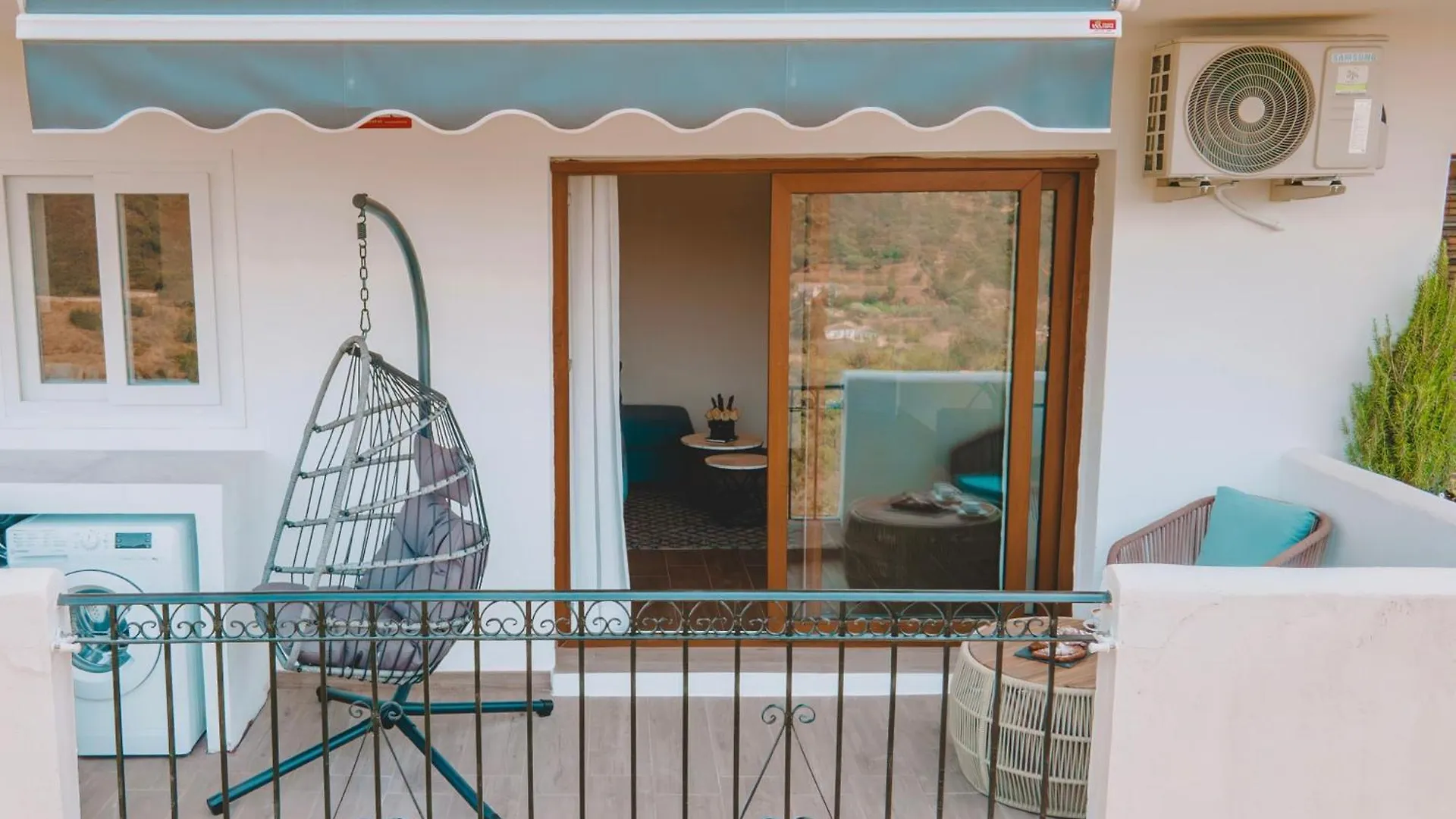 Bella Luna - Sea & Mountains Views Apartment Estepona
