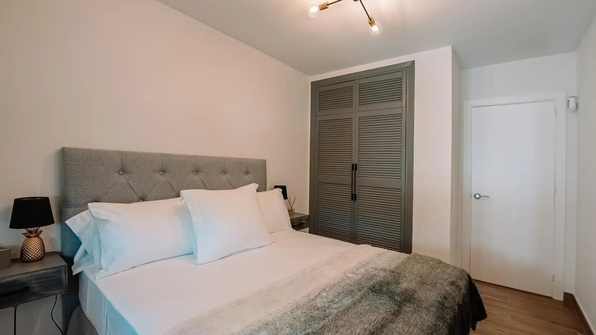 Bella Luna - Sea & Mountains Views Apartment Estepona Spain